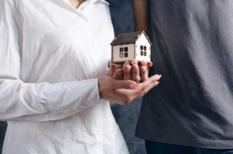 Canadian cottage buyers on the sideline for now amidst tariff concerns, according to REMAX Canada’s 2025 Canadian Cabin & Cottage Trends Report