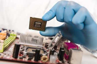 Robots steal the show at Big Data Expo