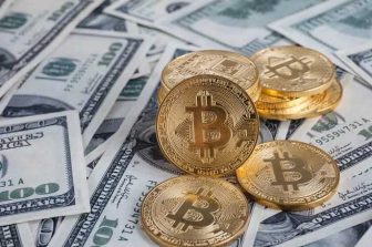 Crypto Investment vs. Robinhood